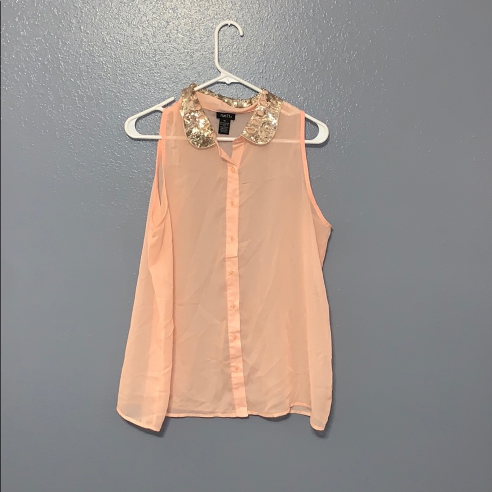 Blush blouse with sequin collar